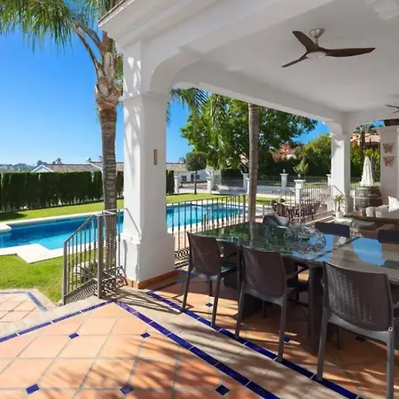 Vakantiehuis Luxury In With Private Pool