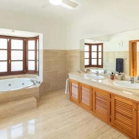 Vakantiehuis Luxury In With Private Pool *